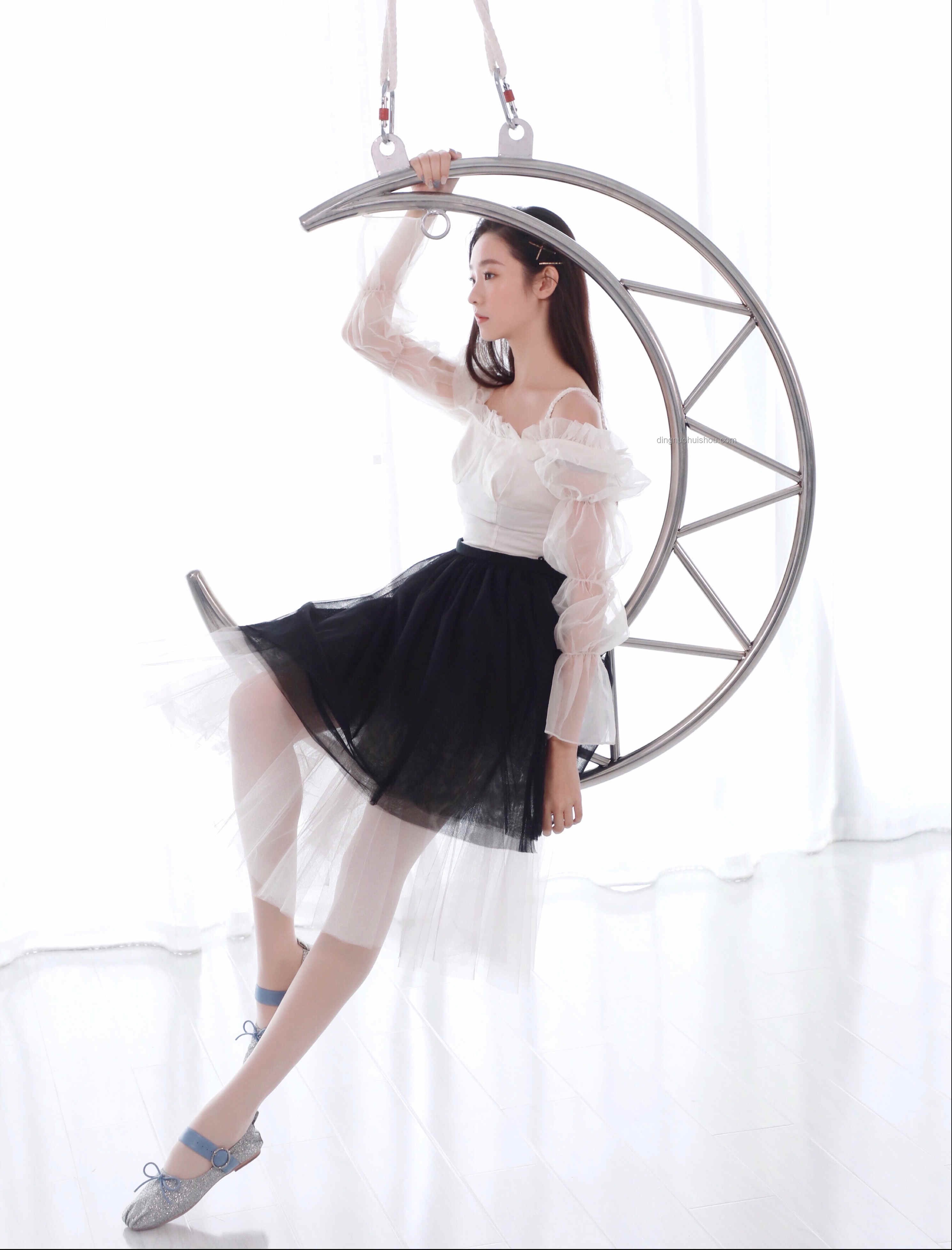 💃宋雨琦共舞开场秀《绿光》：毕业歌会的闪耀记忆！